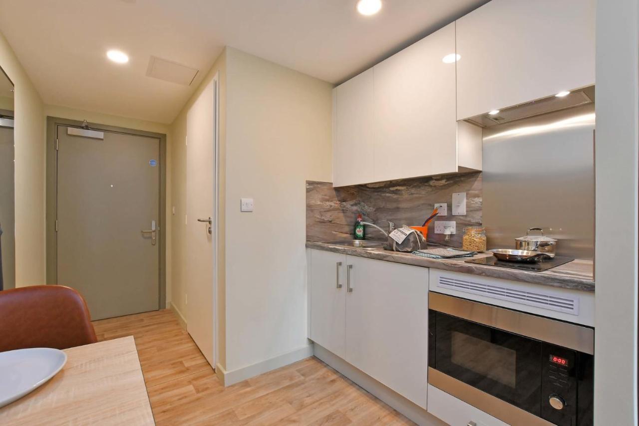 Apartment For Students Only And Ensuite Bedrooms With Shared Kitchen At Liv Student In *
