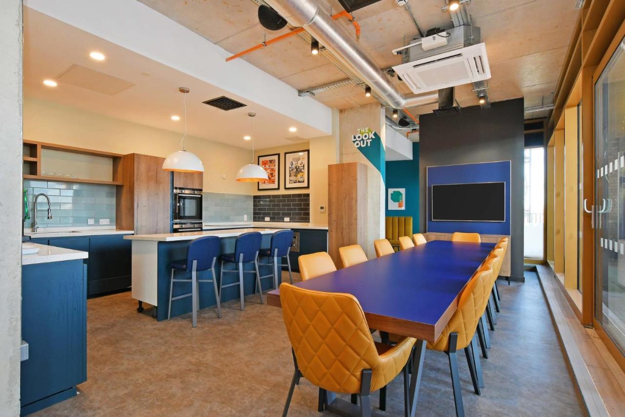 For Students Only And Ensuite Bedrooms With Shared Kitchen At Liv Student In