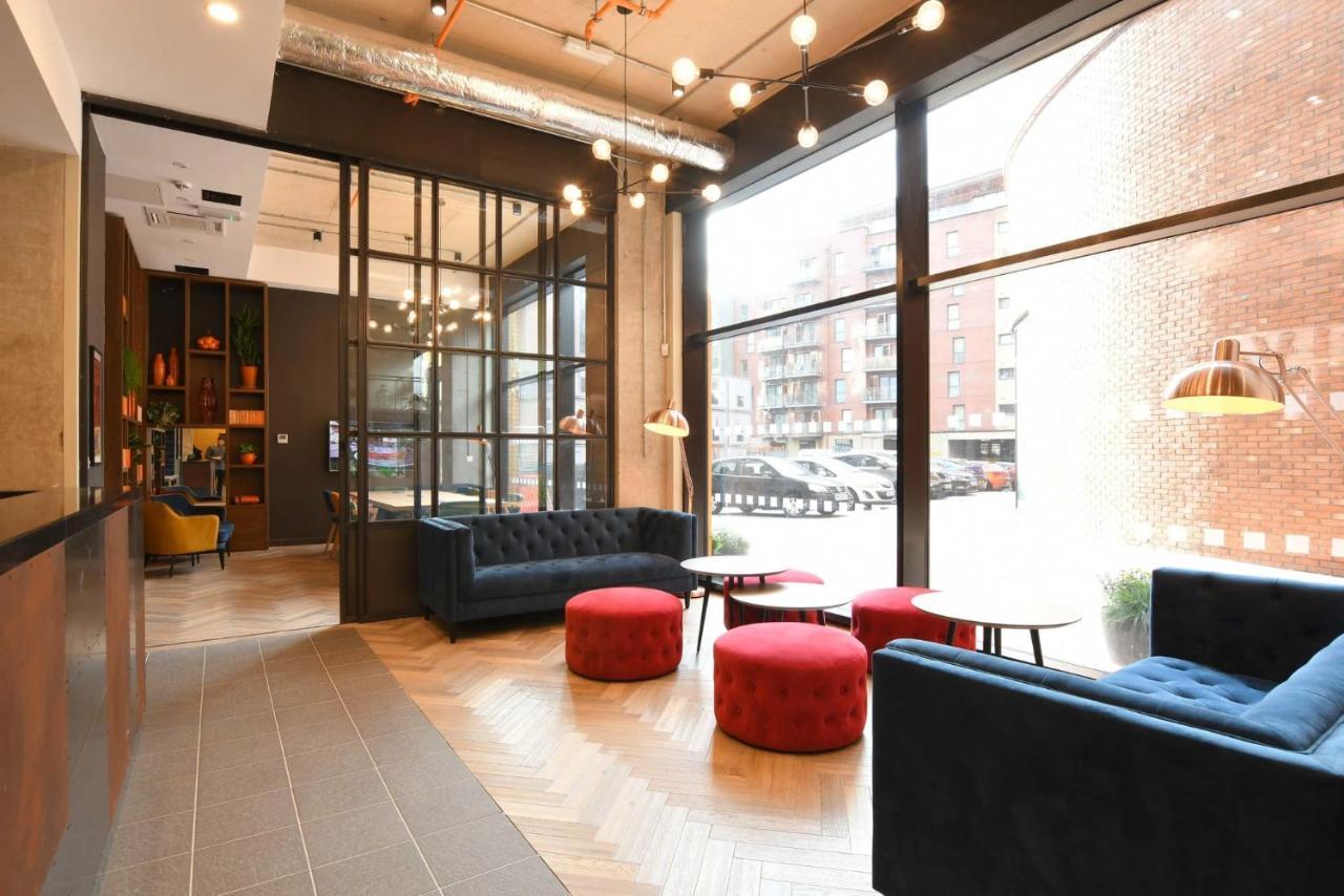 For Students Only And Ensuite Bedrooms With Shared Kitchen At Liv Student In